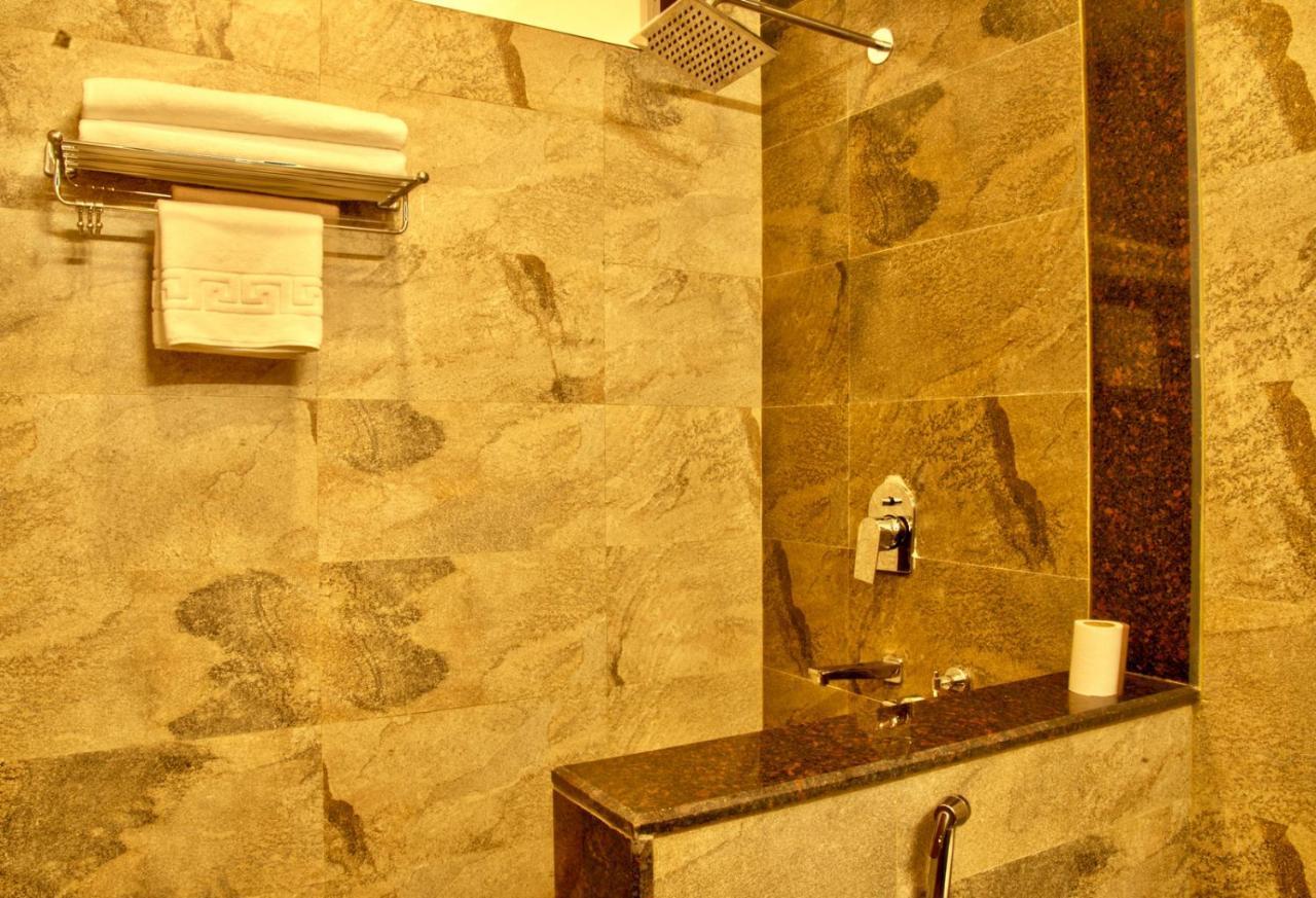 The Palm Resort-Luxuria Nainital Bagian luar foto