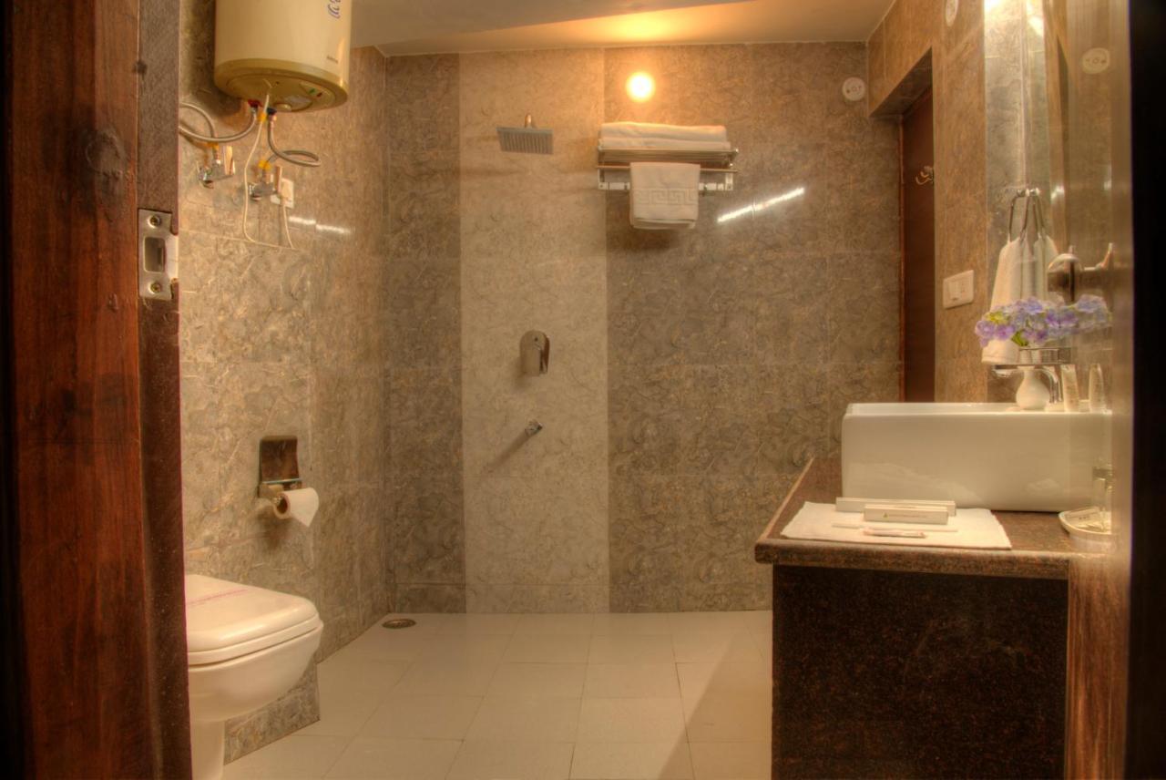 The Palm Resort-Luxuria Nainital Bagian luar foto